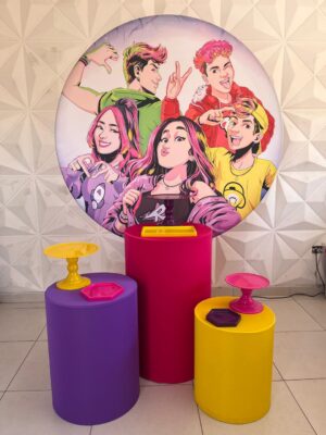 Emilly Vick Kit Celebrar